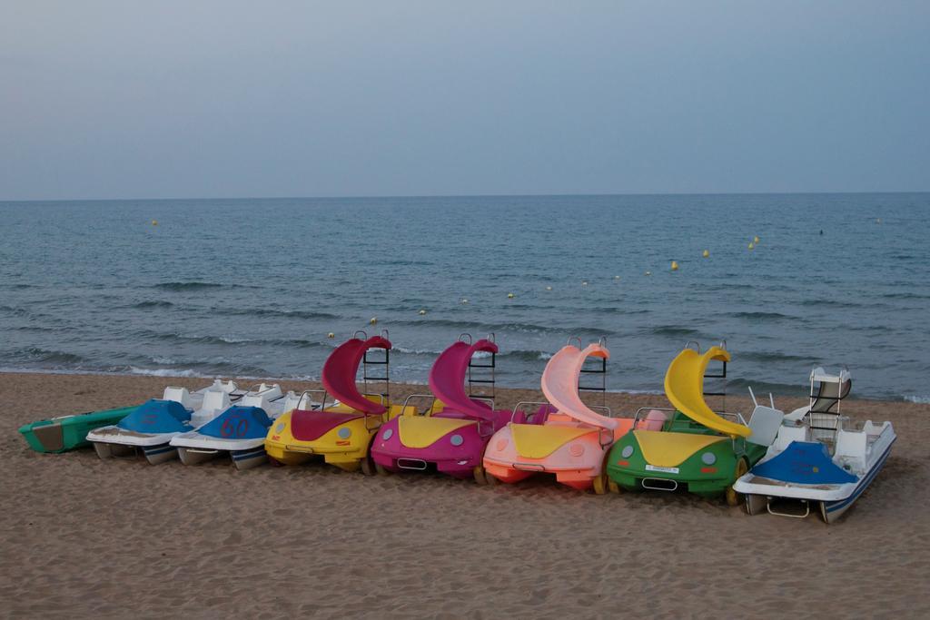 Sea Front Callas De Torrevieja Lägenhet Exteriör bild
