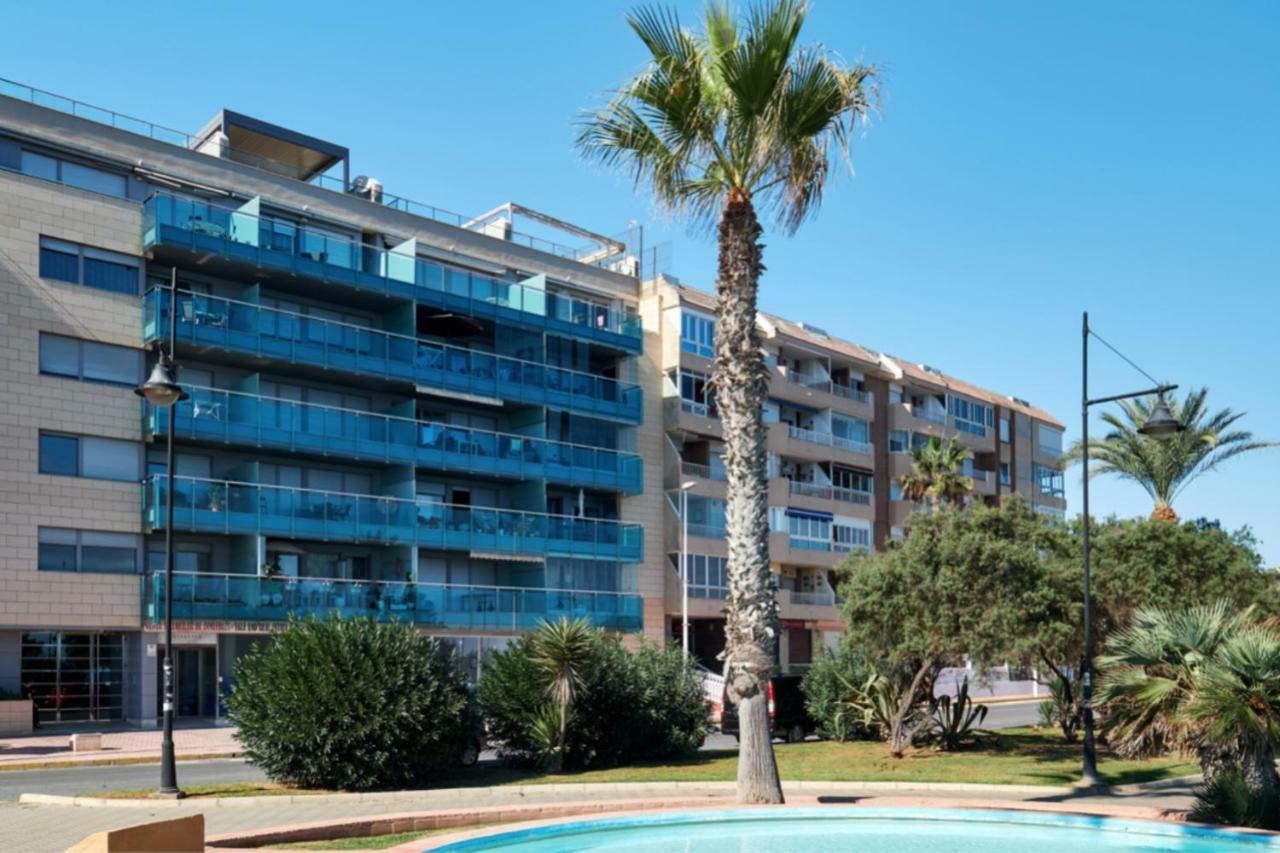 Sea Front Callas De Torrevieja Lägenhet Exteriör bild